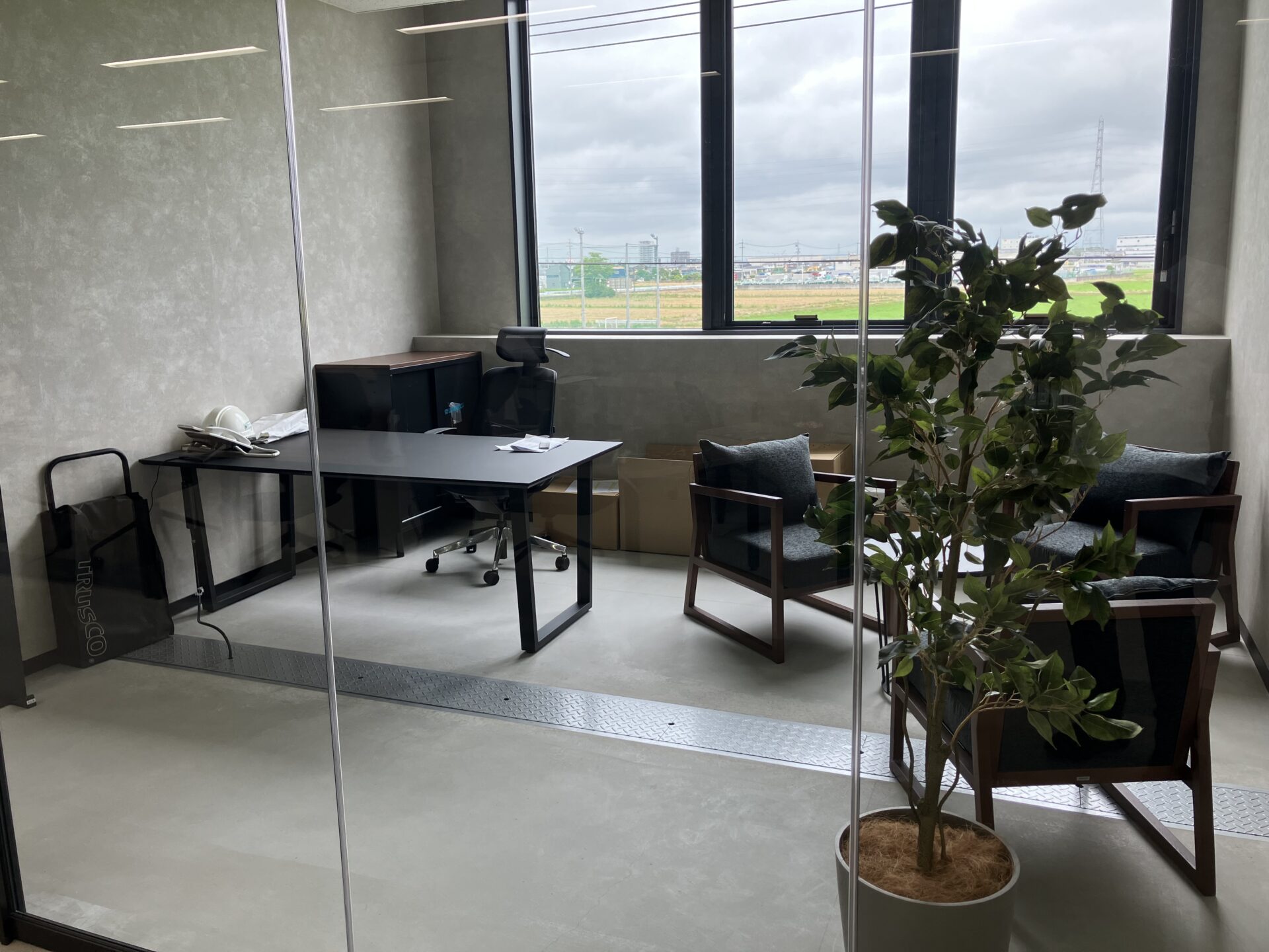 社長室ニューアルの納品事例